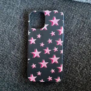 Mobilskal - Mobilskal som jag inte anvöder så ofta! I bra skick och köpare står för frakt❤️🙌