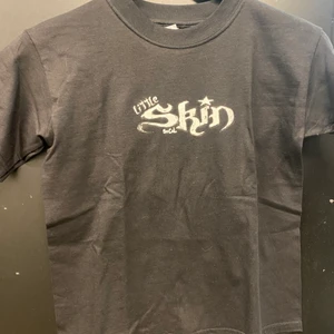 Skin T-shirt svart🖤 - En svart ”skin” T-shirt 🖤