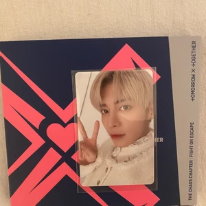 TXT KPOP - Txt escape together nyskick med Taehyun pc💘