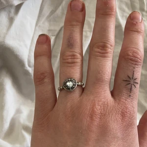 Jättefin ring! - Jäääättefin ring typ aldrig använd!! :)