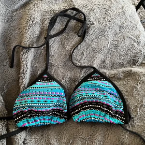 Bikinitopp - Säljer bikinitopp