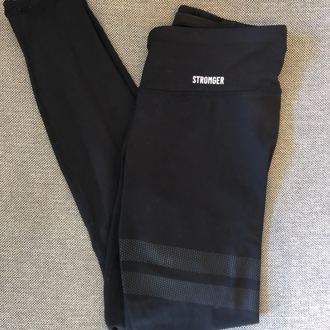 Tights från stronger, 225kr - 90