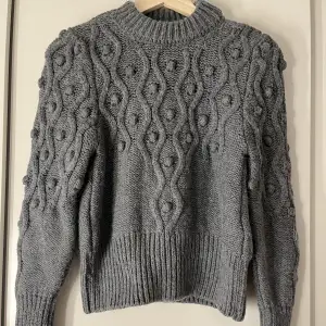 Grey knitwear, size S 