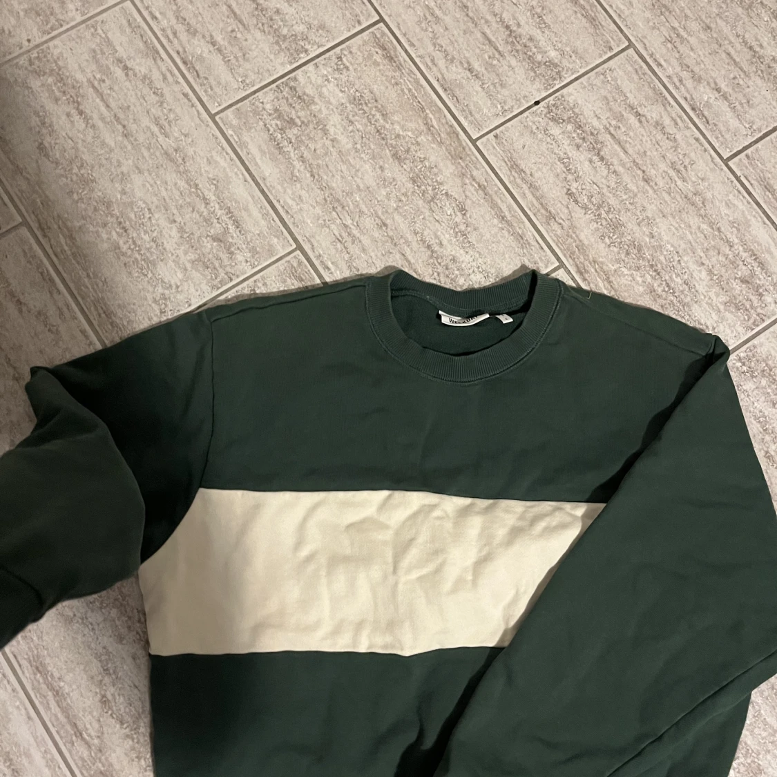 Weekday Sweatshirt - 90