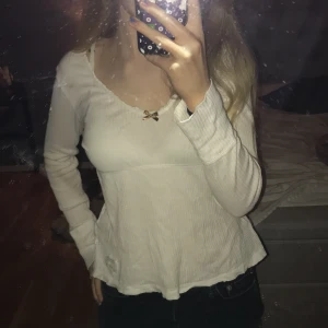 Odd Molly blus - Topp från Odd Molly💘 Säljer då jag själv inte använder den. Ganska populär och finns inte längre att köpa online❤️