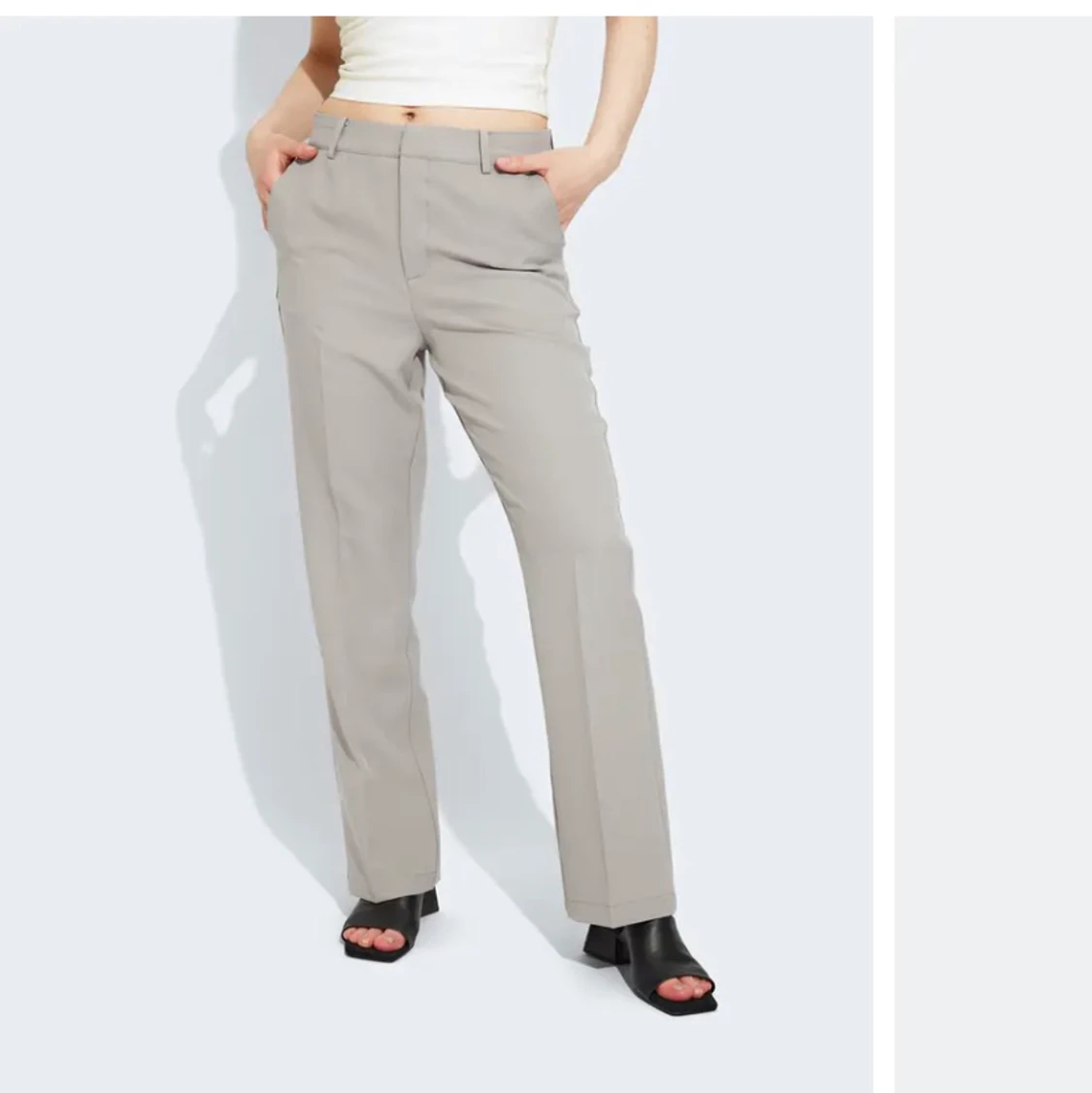 Gråa Kostymbyxor 