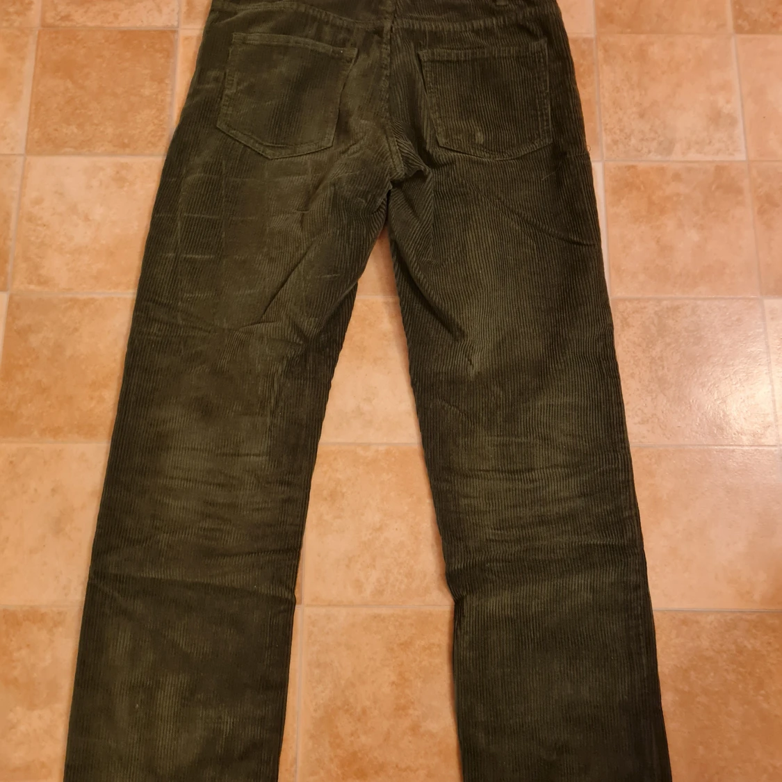 MANCHESTERBYXOR MED LEDIG PASSFORM - 90