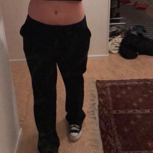 Svarta kostymbyxor  - Vid snabb försäljning blir det billigare b