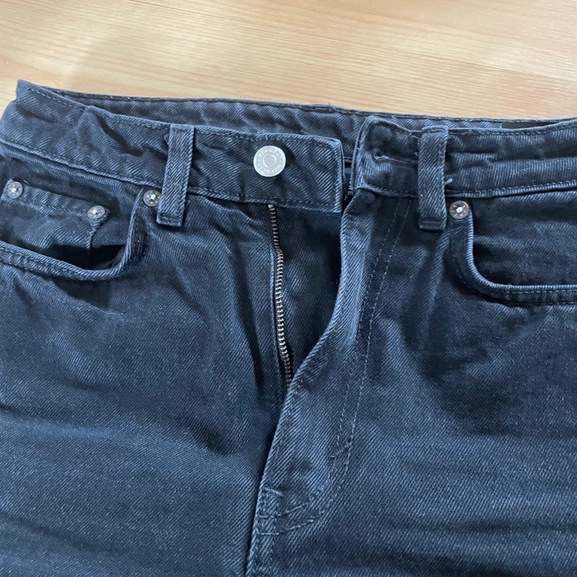 Svarta Weekday Jeans ”Rowe” - 91