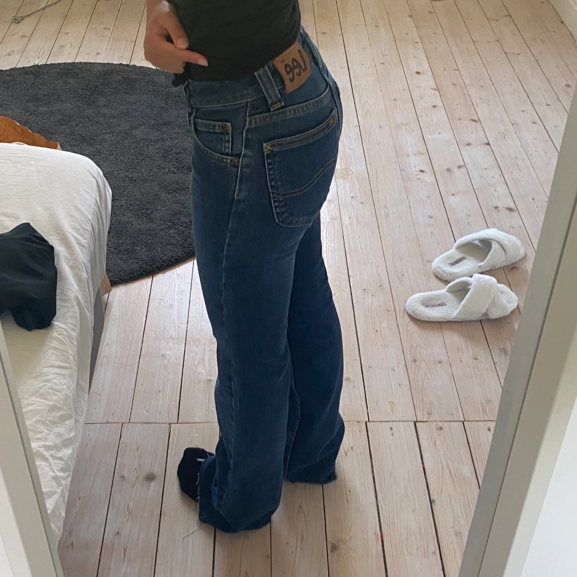 Low rise jeans 💕 - 90