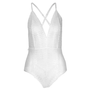 Ny. Vit Mesh&Lace Bodysuit Strl L - Aldrig använd. Har en röd ute här också, det är samma modell. Frakt m frimärke & direkt swish till mig 35kr, välj ej Köp Nu isåfall. Samfraktar för minsta möjliga frakt kostnad för dig. Kontakta mig angående detta