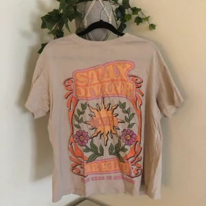 T-shirt - Köparen står för frakten! 🍂
