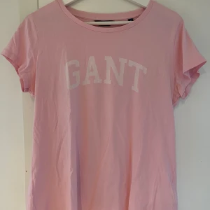 Gant t-shirt  - Sparsamt använd