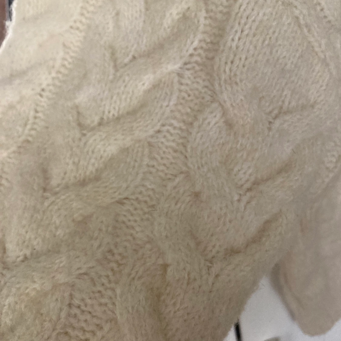 Stickad tröja  - 90