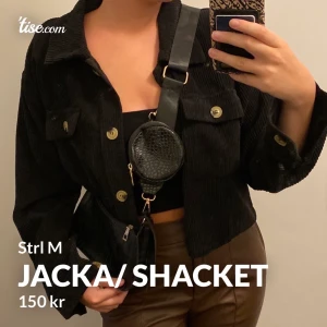 Jacka shacket  - Från shein  Oanvänd  Säljer en beige likadan också   Strl M passar S också  Kontakta för att köpa 