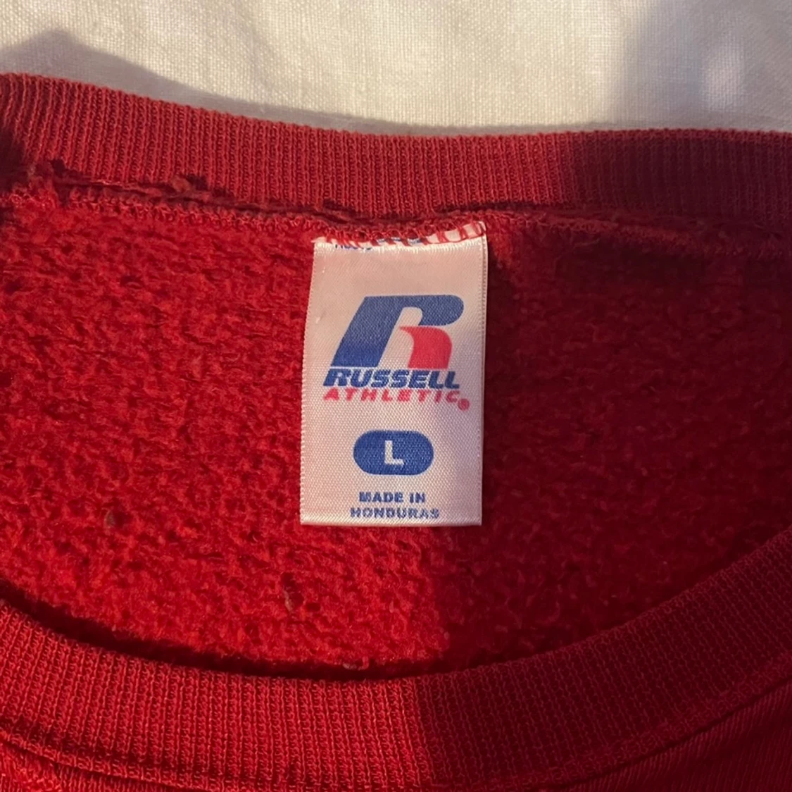 vintage red russel athletic “davis & elkins” sweatshirt  - 90