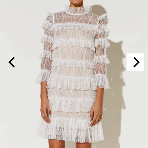 By Malina klänning - By Malina Carmine klänning använd vid ett tillfälle. Köptes i maj för 2100 SEK från Åhléns. 🤍 #ByMalina #klänning