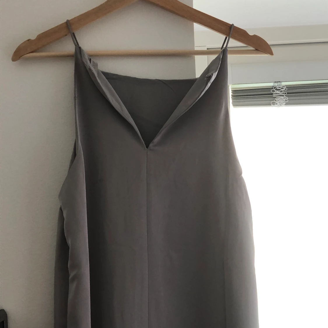 Jättefin satin klänning🤍🤍 - 91