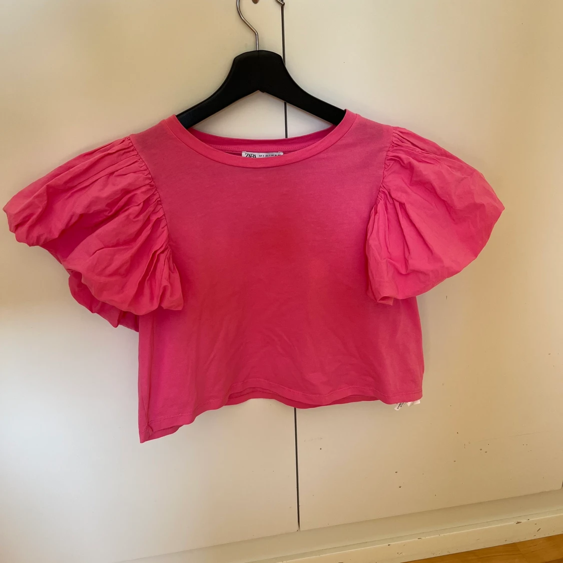 Rosa party top från Zara  - 90