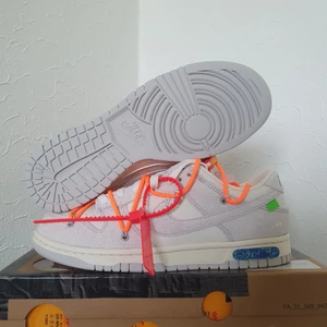 Nike Dunk Low Off-White "Lot 31/50" - WTS Nike Dunk Low Off-White "Lot 31/50" Storlek: US 8,5 | W US 10 | EU 42 | 👟 Skick: 10/10 DS Pris: 5499kr  Insta: heatonfeet040 