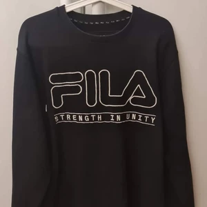 Fila Tröja - Fila sweatshirt som inte kommer till användning från Weekday :) 220 kr inkluderande frakt 