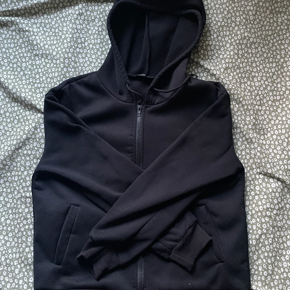 Fin zip hoddie!