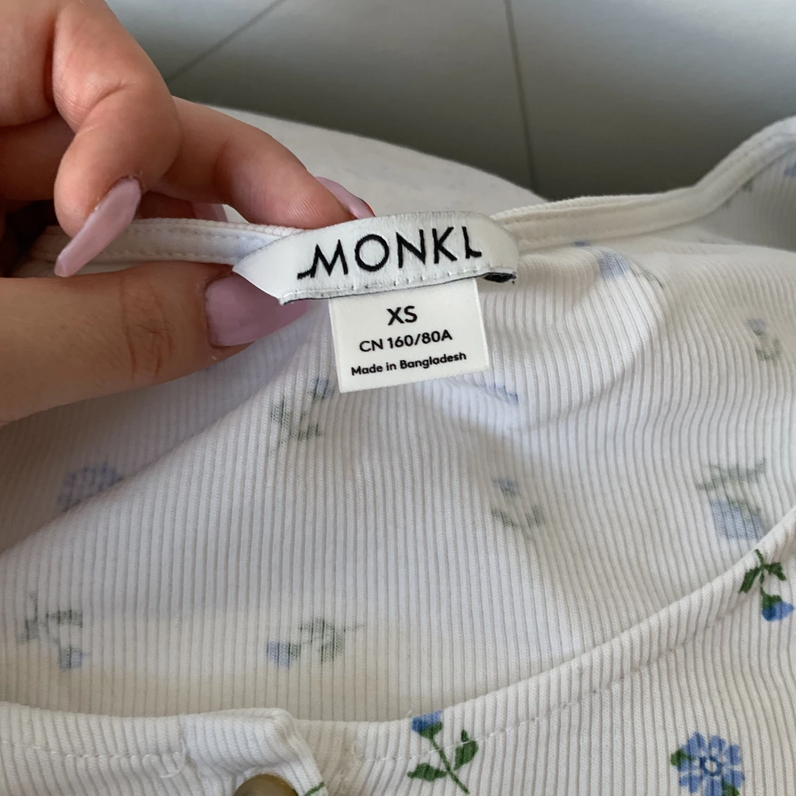 Blåblommig topp - 90