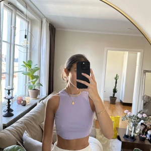 Croptop  - Lila Croppad top 🌸
