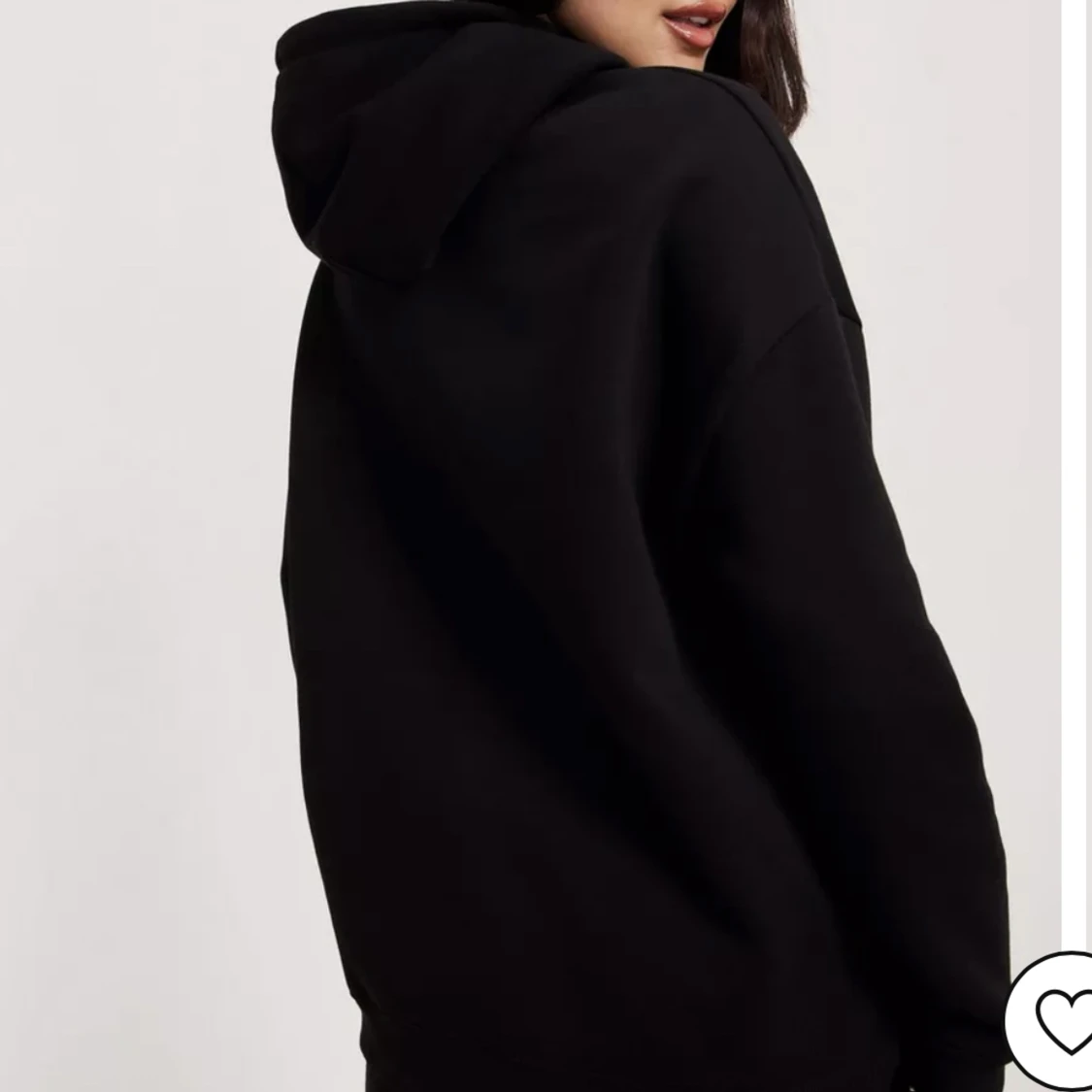 Svart hoddie från nelly - 90