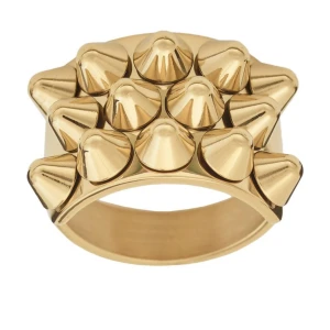 Guldig edbladsringen  - Guldig nitring från Edblad⚡️ Den är använd ca 2 gnr så är så gott som ny, nypris 399kr! Skriv gärna till mig innan du använder köp nu