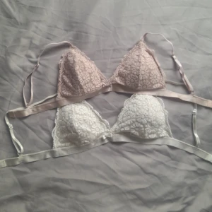 Bygellösa bhar - Söta bhar utan bygel, har aldrig kommit till användning För ett par 25 och båda för 50