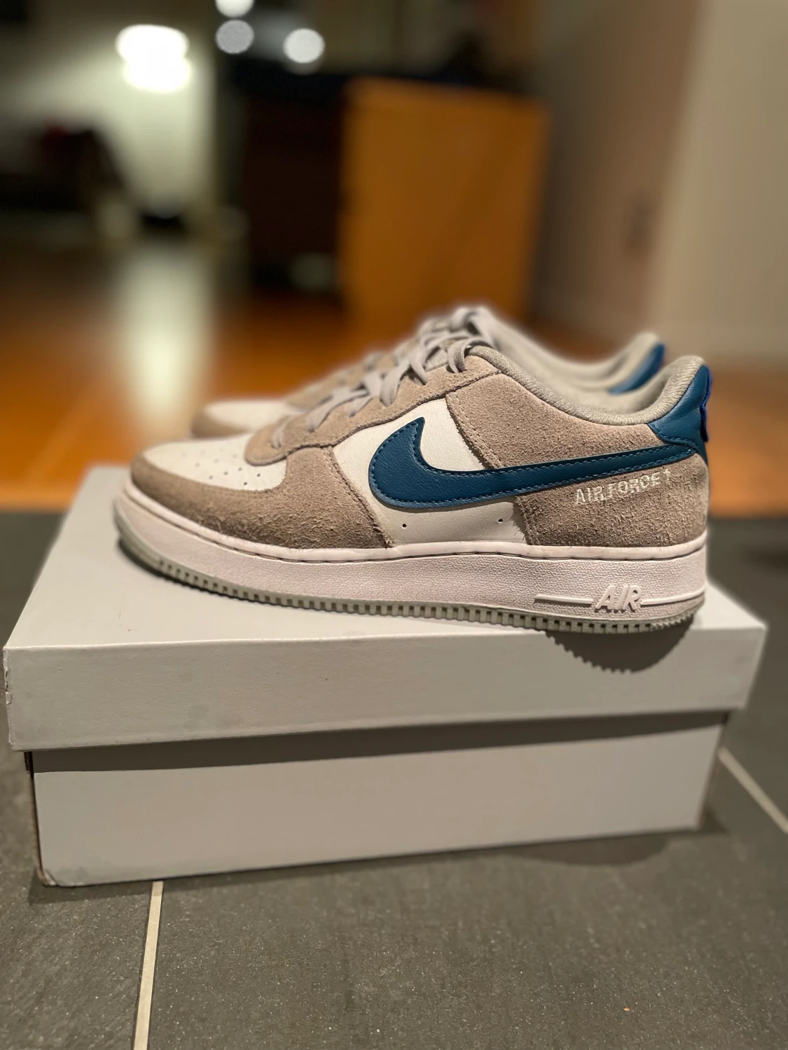 Nike air force 1 Lv8 - 90