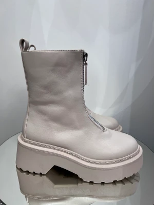 Boots  - Helt nya 