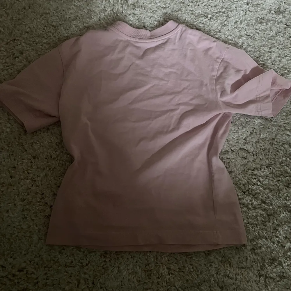 Rosa, t-shirts, basic, nyskick, XXS, jag använder den inte, ginatricot. T-shirts.