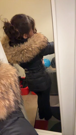 Rockandblue jacka  - Säljer rockandblue jacka med äkta päls. Jackan är perfekt för kalla dagar. Säljer eftersom den är för stor för mig. Pris kan diskuteras💓