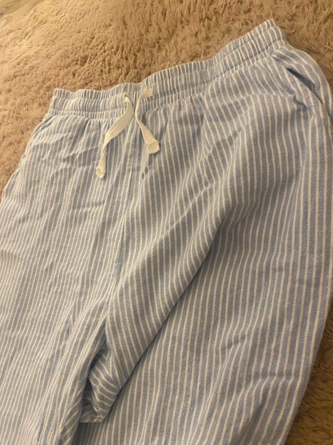 Randiga blåvita linnebyxor med snörning - 2