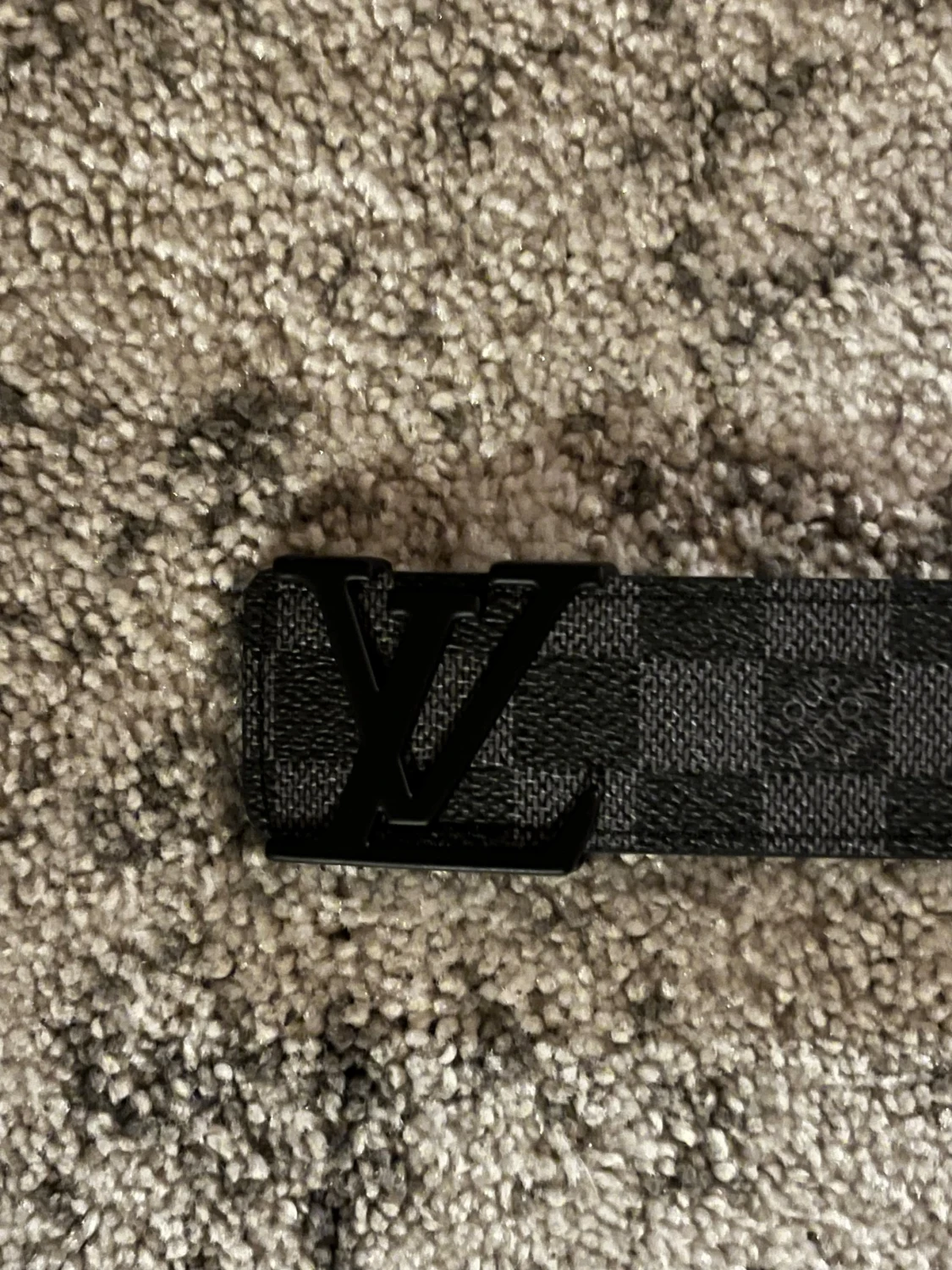 Svart L-V bälte - 2