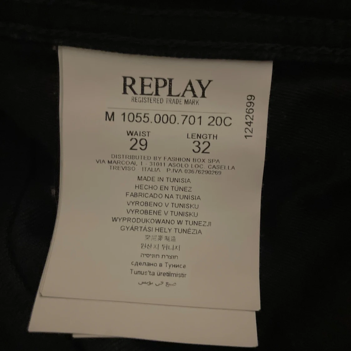 Svarta Replay jeans, storlek 29/32 - 1