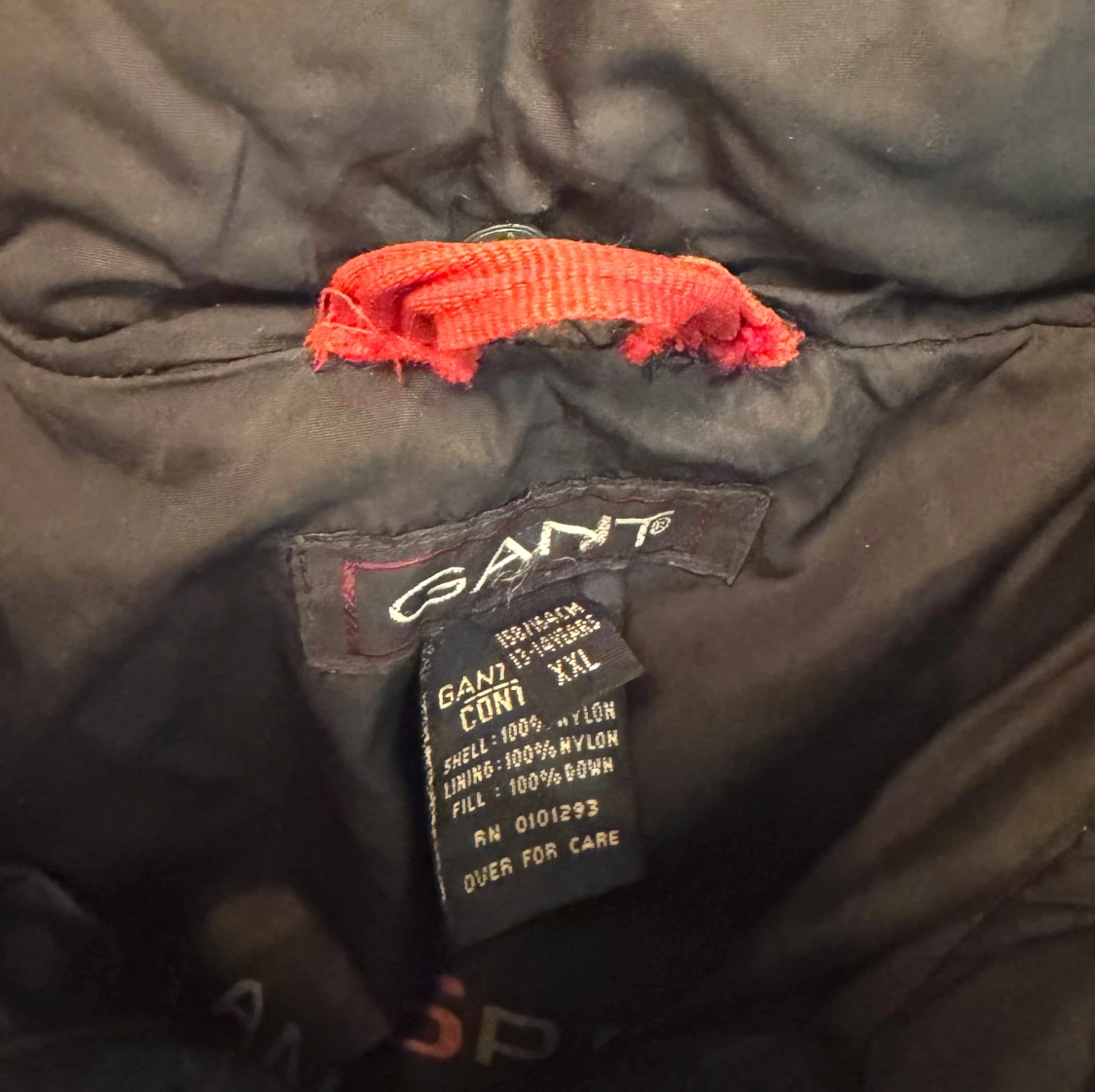 Svart barn pufferjacka från GANT  - 2