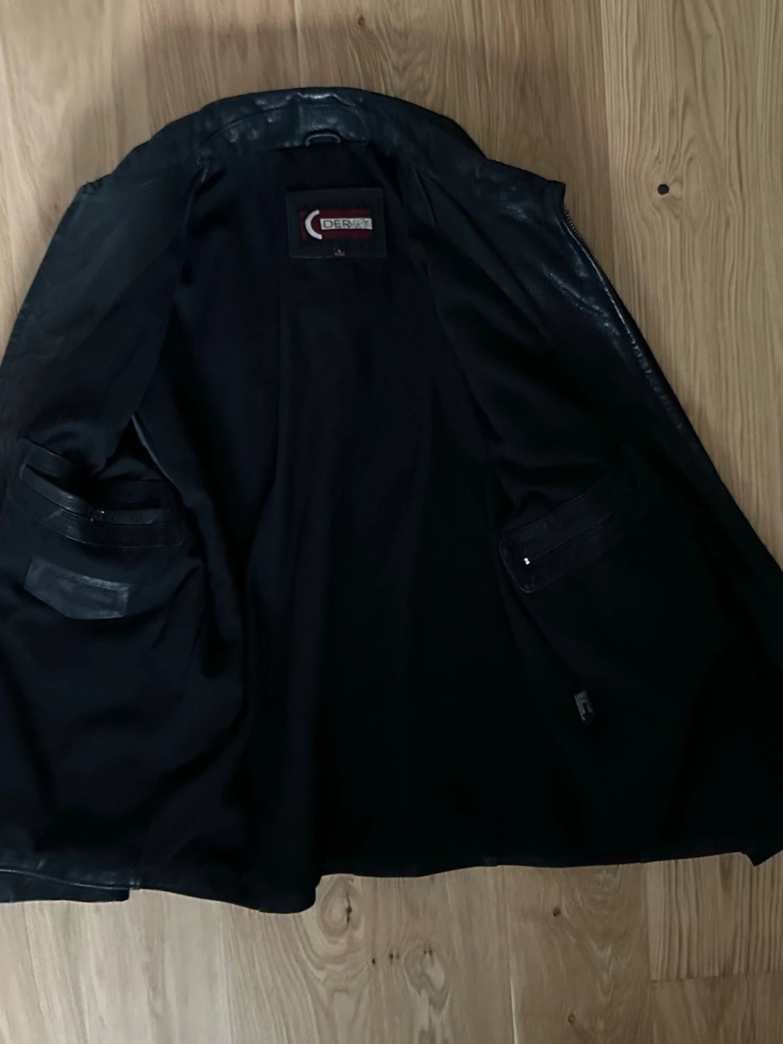 Svart skinnjacka från Derart, storlek L - 2