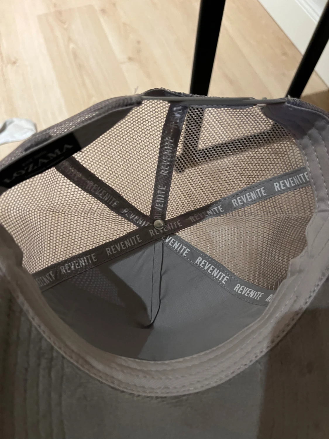 Grå velvet keps  - 1