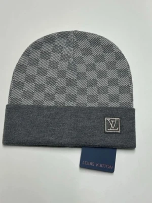 Lvmössa - Helt ny oanvänd, perfekt för vinter inför dom kalla dagarna❄️