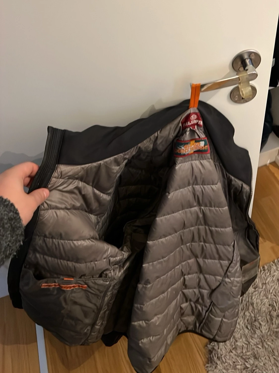 Svart dunjacka från Parajumpers - 1