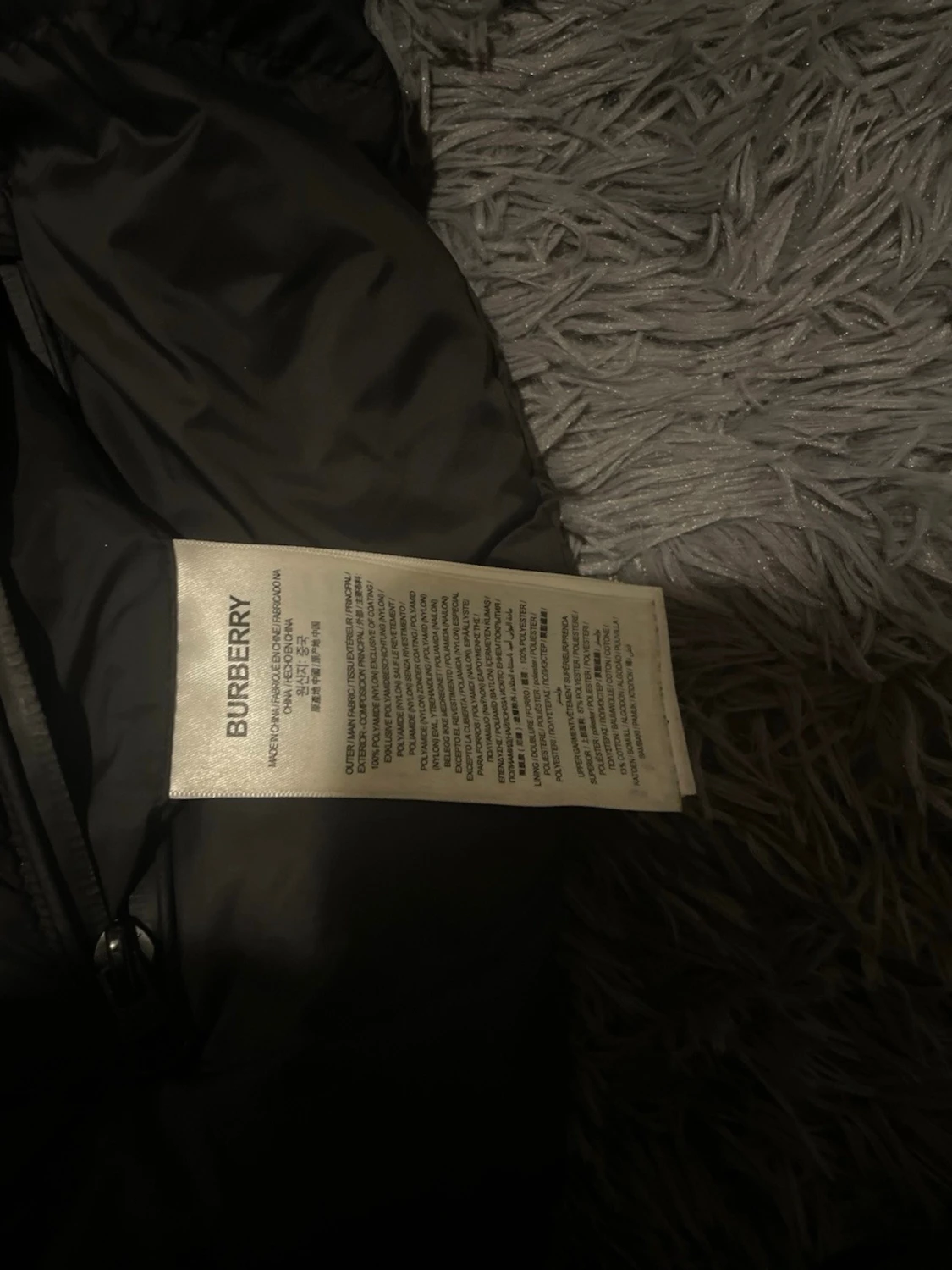 Svart Burberry pufferjacka med huva - 4