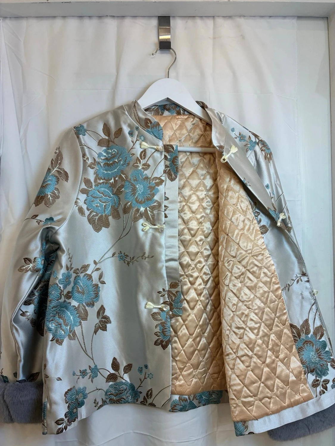 Elegan silk jacket - 4