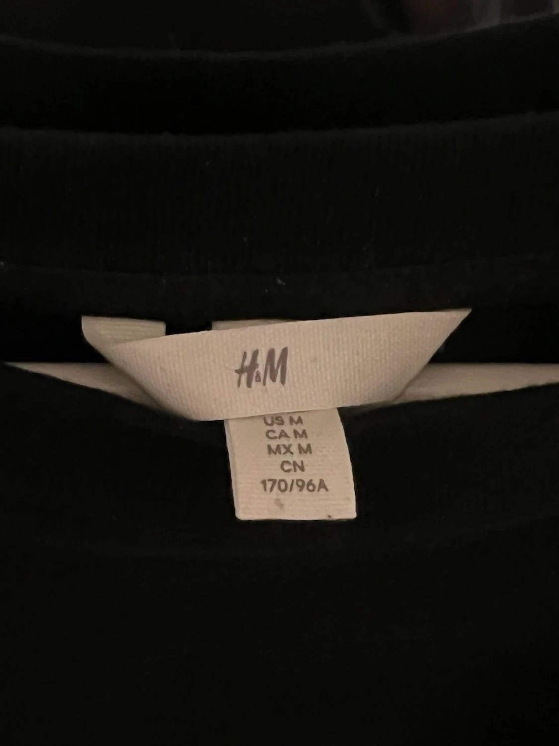 Svart kortklänning med puffärm H&M - 3