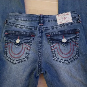 true religion joey jeans - true religion jeans i modellen joey köpta på nelly för 1299 stl: 25