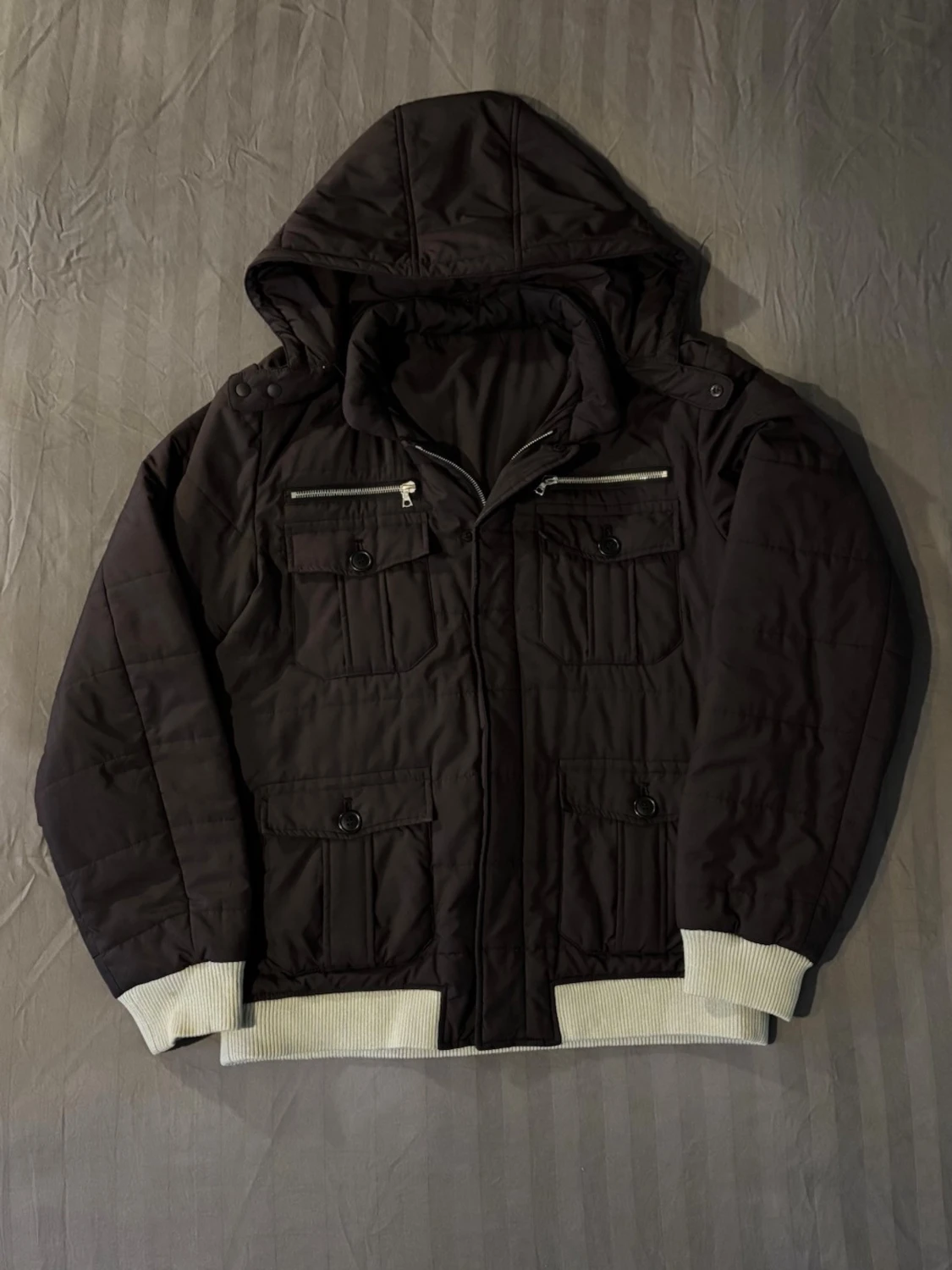 Undercover puffer jacka