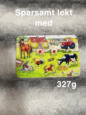 Pussel - Sparsamt lekt med.