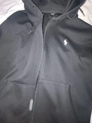 Polo Ralph lauren tröja - Säljer min polo tröja för jag inte använder den längre 